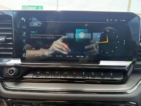 Used 2022 Chevrolet Silverado 1500 ZR2 image 20