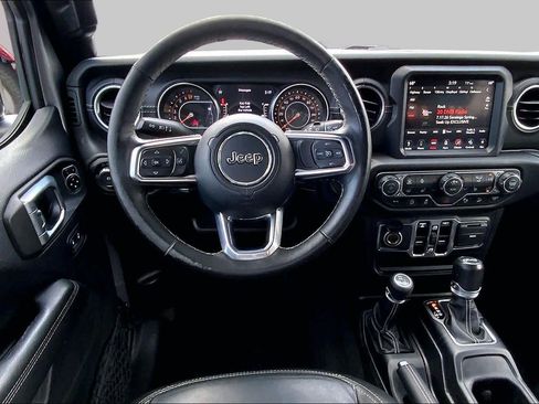Used 2018 Jeep Wrangler Unlimited Sahara w/ Dual Top Group AWD/4WD image 6