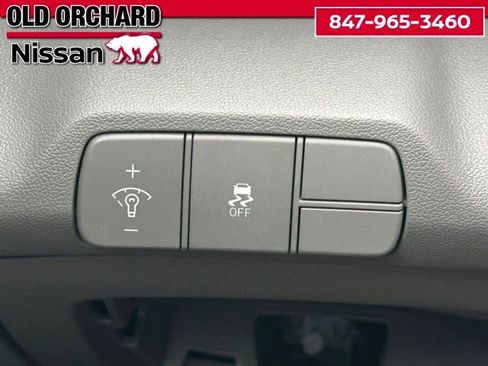Used 2025 Hyundai Elantra SEL image 19