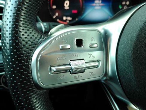 Used 2022 Mercedes-Benz GLC 300 w/ AMG Line image 38