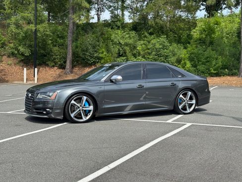 Used 2014 Audi S8 AWD/4WD image 5