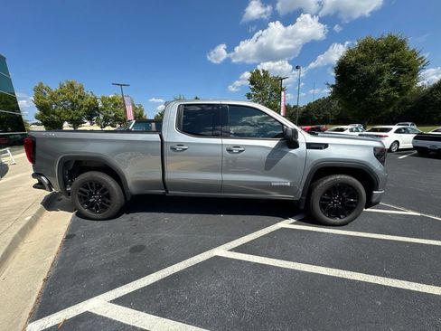 Used 2023 GMC Sierra 1500 Elevation AWD/4WD image 4