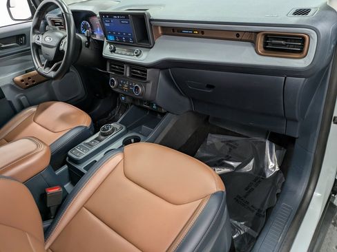 Used 2022 Ford Maverick Lariat w/ Equipment Group 500A Standard image 29