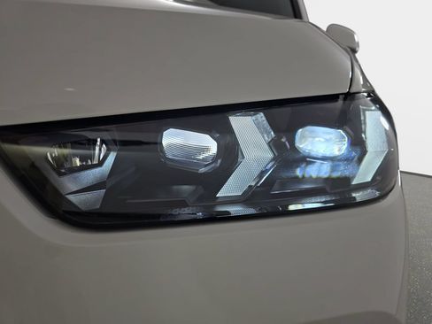 New 2026 BMW X5 xDrive50e w/ M Sport Package AWD/4WD image 33