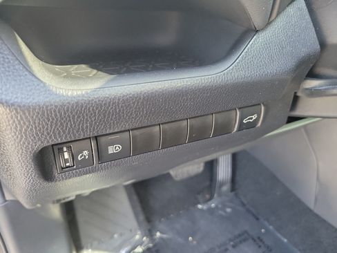 Used 2025 Toyota RAV4 XLE w/ Convenience Package FWD image 26