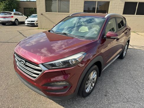 Used 2017 Hyundai Tucson SE Plus AWD/4WD image 13