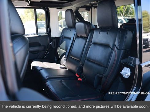 Used 2021 Jeep Wrangler Unlimited Rubicon image 12