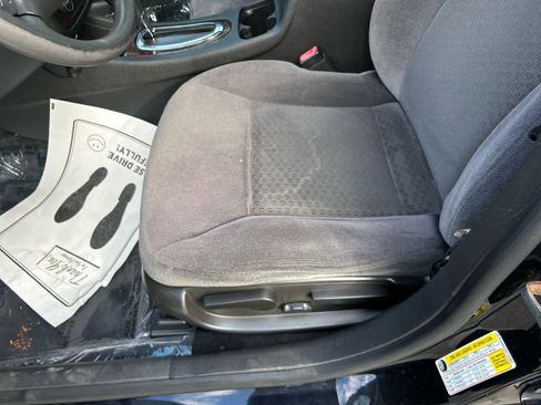 Used 2015 Chevrolet Impala LT w/ LT Sunroof Package image 11