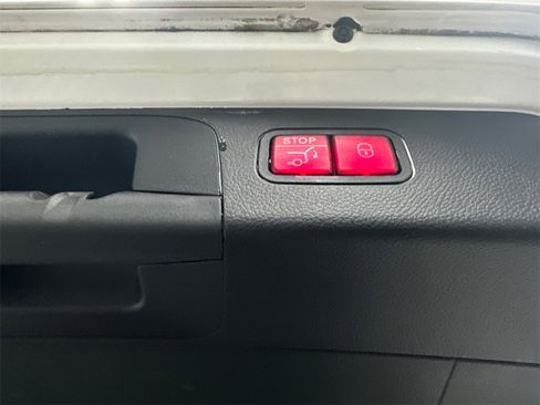 Used 2019 Mercedes-Benz GLC 300 GLC 300 w/ AMG Line image 20