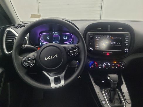 Used 2025 Kia Soul LX w/ LX Technology Package image 22