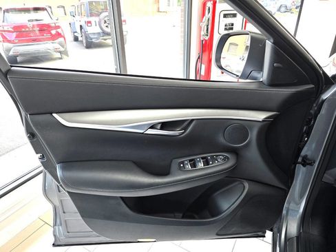 Used 2022 INFINITI QX50 Luxe image 15