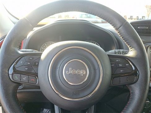 Used 2022 Jeep Renegade Trailhawk image 18