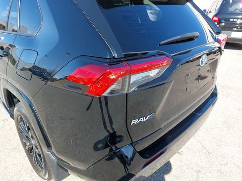 Used 2024 Toyota RAV4 SE w/ Weather Package image 35