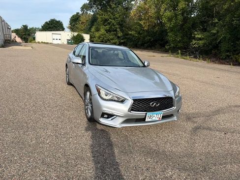 Used 2018 INFINITI Q50 Luxe w/ Sensory Package (Luxe) AWD/4WD image 12