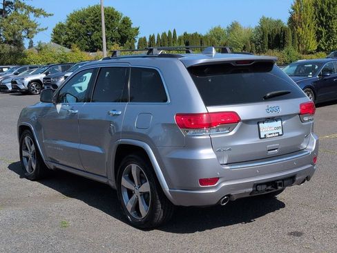 Used 2016 Jeep Grand Cherokee Overland AWD/4WD image 3