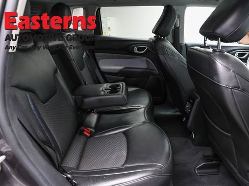 Used 2022 Jeep Compass Latitude AWD/4WD image 22