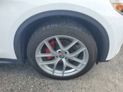 Used 2019 Alfa Romeo Stelvio Ti Sport w/ Quick Order Package 22S Sport image 8