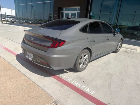 Used 2023 Hyundai Sonata SE FWD image 4