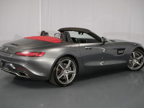 Used 2018 Mercedes-Benz AMG GT Roadster image 17