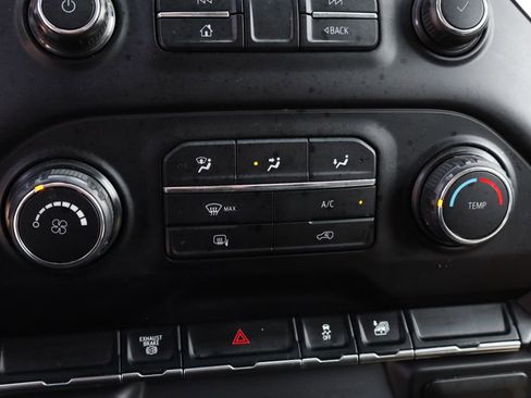 Used 2020 Chevrolet Silverado 3500 LT AWD/4WD image 33