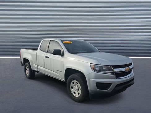 Used 2016 Chevrolet Colorado W/T image 2