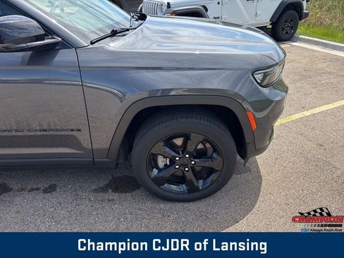 Used 2023 Jeep Grand Cherokee L Limited w/ Black Appearance Package AWD/4WD image 41