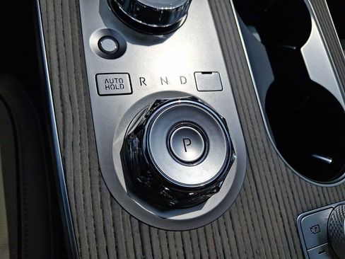Used 2025 Genesis GV80 3.5T Advanced AWD/4WD image 15