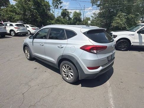 Used 2016 Hyundai Tucson SE w/ Option Group 02 AWD/4WD image 6