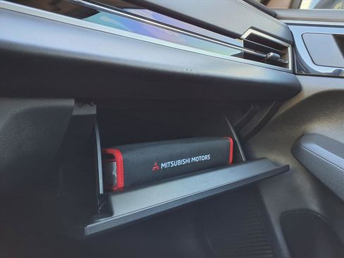 Used 2024 Mitsubishi Outlander ES image 27