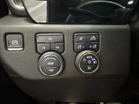 Used 2025 Chevrolet Silverado 3500 LT w/ Trail Boss Package AWD/4WD image 39