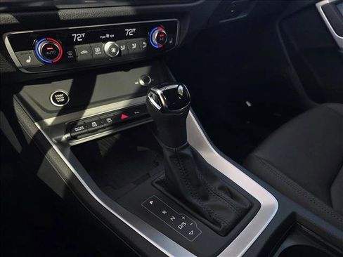 New 2025 Audi Q3 2.0T Premium image 22