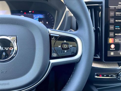 New 2026 Volvo XC60 B5 Core image 18