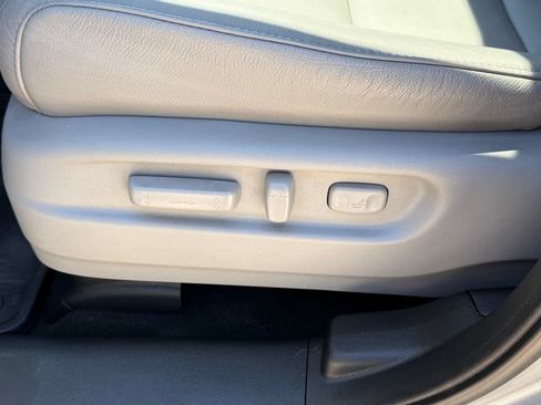 Used 2016 Honda Pilot Touring image 28
