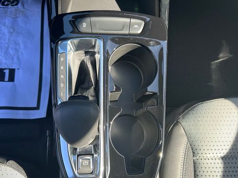 New 2025 Chevrolet Trax LT w/ LT Convenience Package image 24