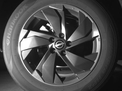 Used 2025 Nissan Rogue SV image 15