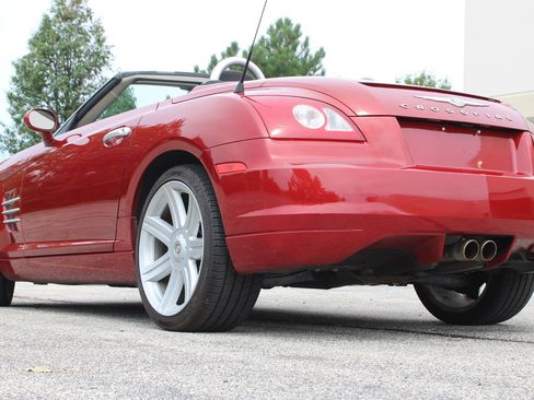 Used 2005 Chrysler Crossfire Limited RWD image 25