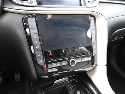 Used 2023 INFINITI QX55 Essential AWD/4WD image 9
