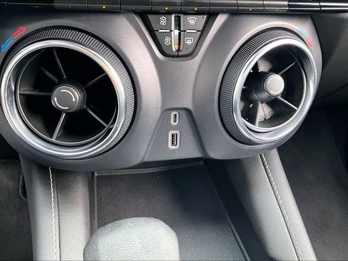 Used 2023 Chevrolet Blazer LT image 31