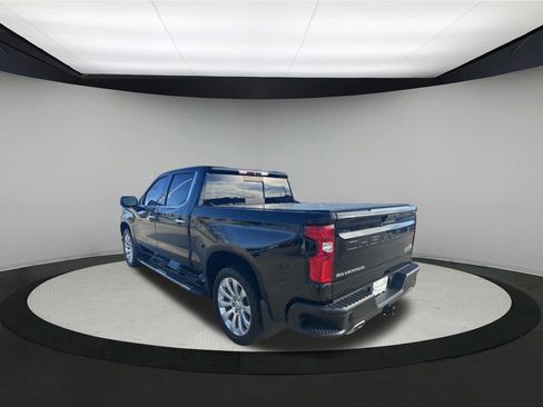 Used 2019 Chevrolet Silverado 1500 High Country w/ Technology Package image 5
