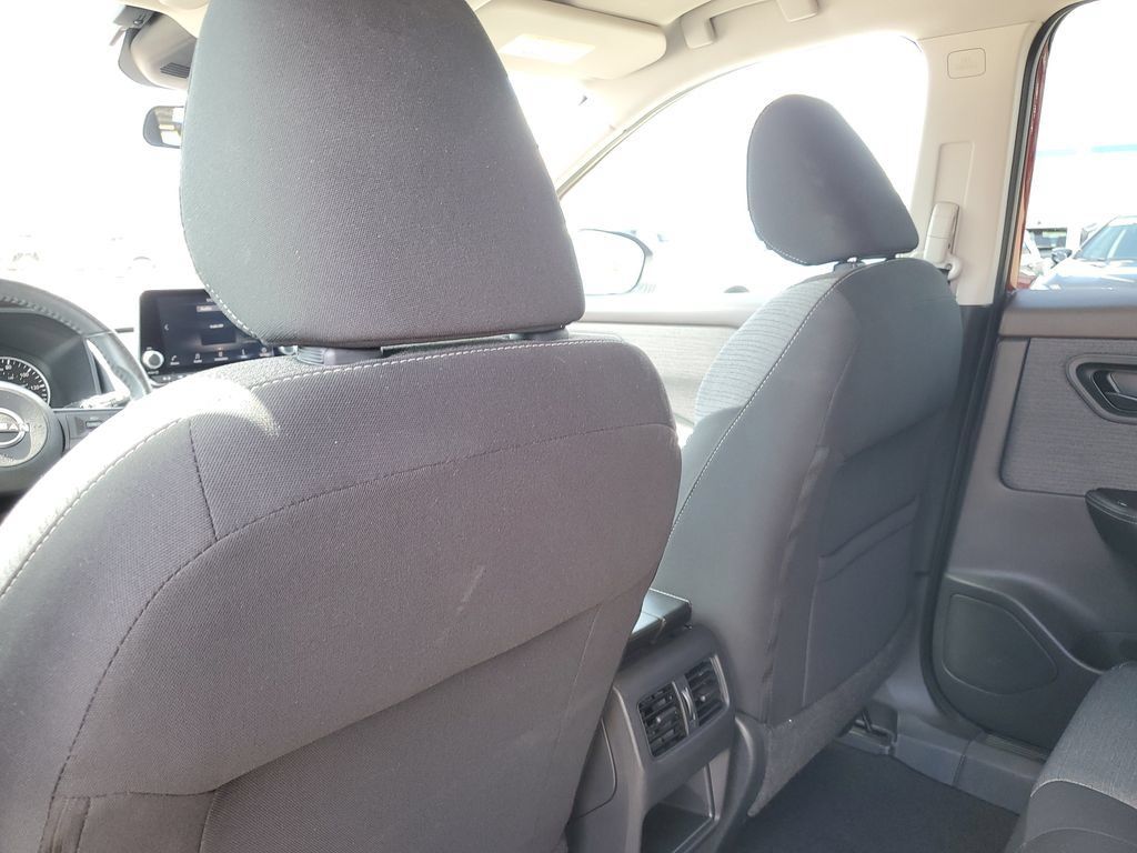 Used 2022 Nissan Rogue S AWD/4WD image 26