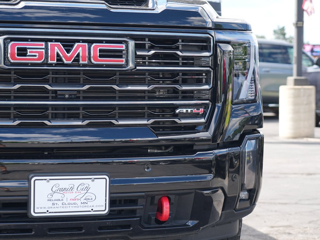 Used 2024 GMC Sierra 2500 AT4 w/ AT4 Premium Plus Package AWD/4WD image 9