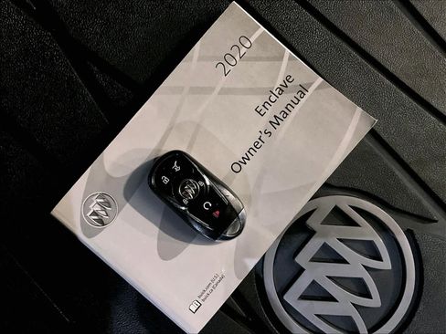 Used 2020 Buick Enclave Premium w/ LPO, Touring Package image 32