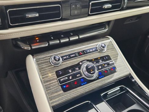 Certified 2020 Lincoln Aviator Black Label w/ Dynamic Handling Package image 28