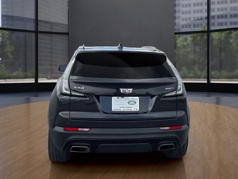 Used 2023 Cadillac XT4 Sport FWD image 6
