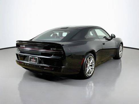 Used 2024 Dodge Charger Daytona Scat Pack w/ Plus Group AWD/4WD image 7