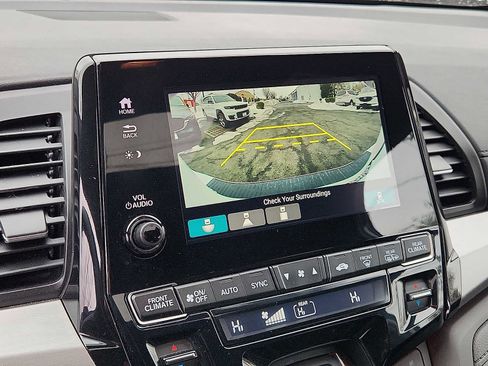 Certified 2023 Honda Odyssey Sport image 17