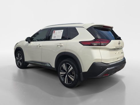 Certified 2023 Nissan Rogue SL AWD/4WD image 3