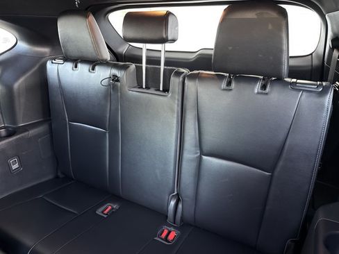 Used 2022 Toyota Highlander XSE FWD image 7