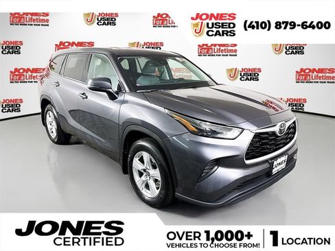 Used 2022 Toyota Highlander L AWD/4WD image 1