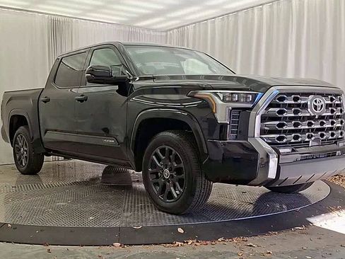Used 2024 Toyota Tundra Platinum image 5